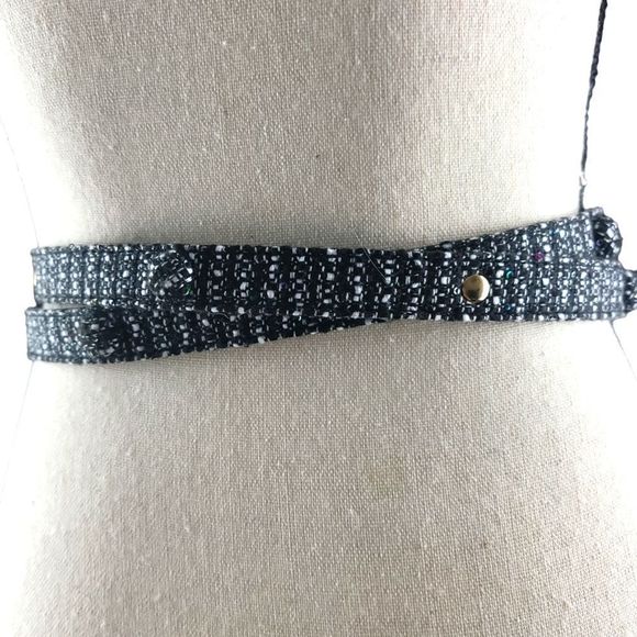 𝅺TORRID Black & White Tweed Skinny Belt Gold Buckle Size Torrid 4 /26/4X NWOT - Picture 3 of 8